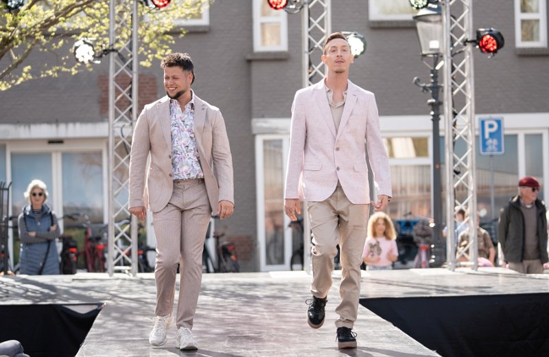 Modeshow 130_.jpg